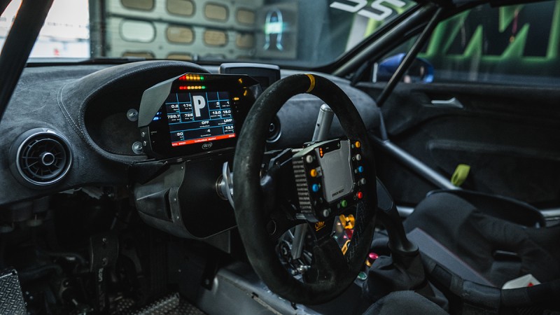 Shows enormous potential on the racetrack and on the road: The Space Drive steer-by-wire system