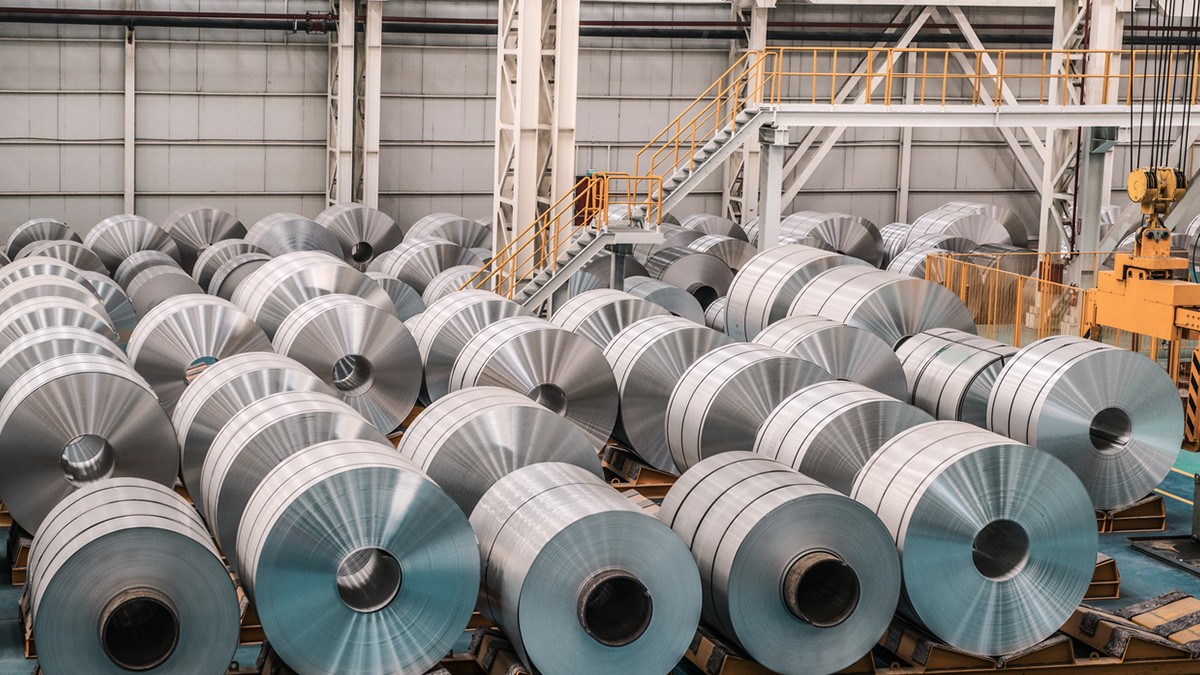 CO₂ reduction by means of green steel and remanufacturing