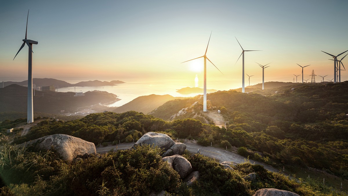 The Wind-Power-Standard guarantees the highest quality standards for bearings in onshore and offshore wind turbines