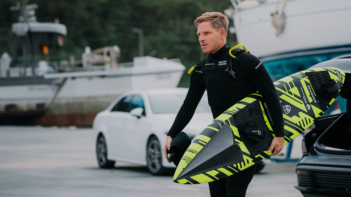 Schaeffler surface technology plays an important role in the optimization of Steudtner's surfboards.