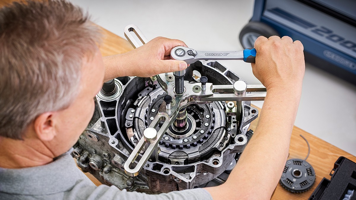 Parts Replacement Made Easy with Special Tools